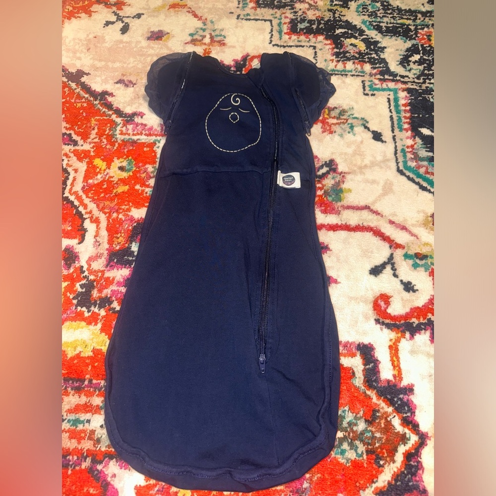 Nested bean swaddle